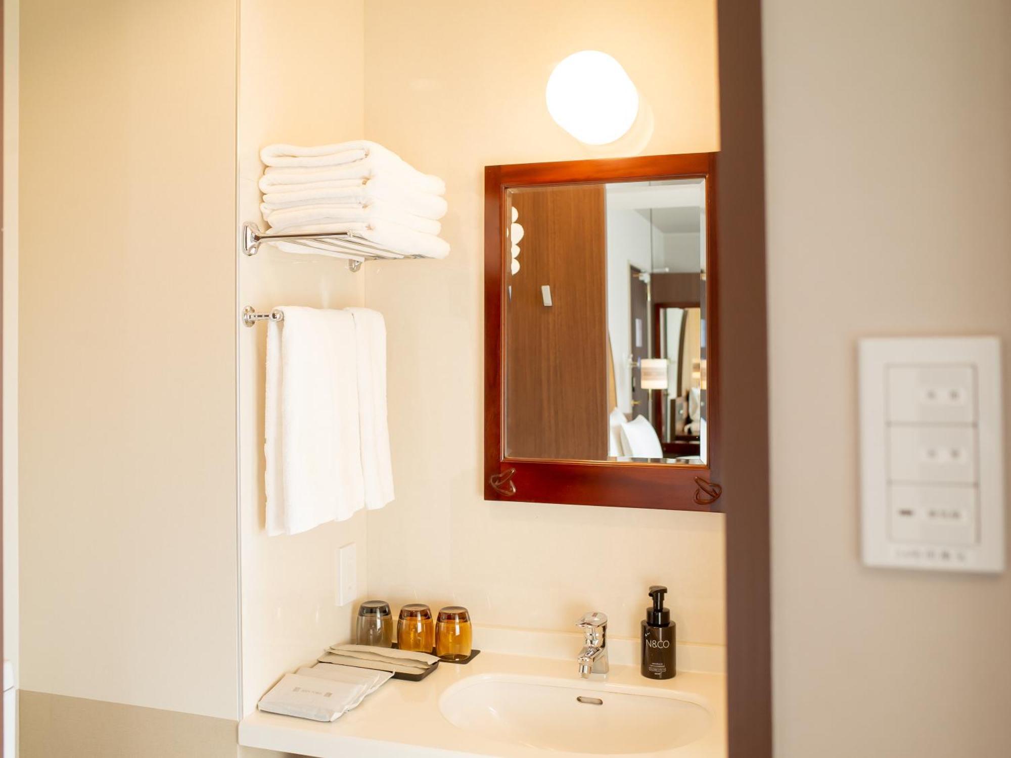 Palm Royal Kokusai Street Hotel 4*