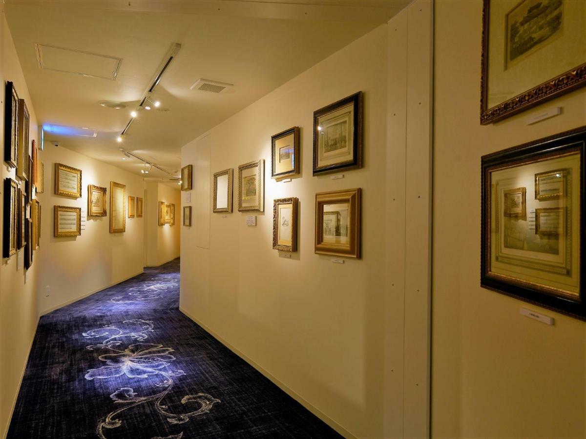 Palm Royal Kokusai Street Hotel 4*